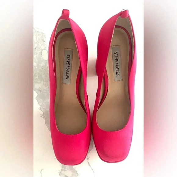 Steve Madden Artem Pump Platform Fuchsia Pink Barbie Doll GUC Women's 8.5 - Picture 5 of 8